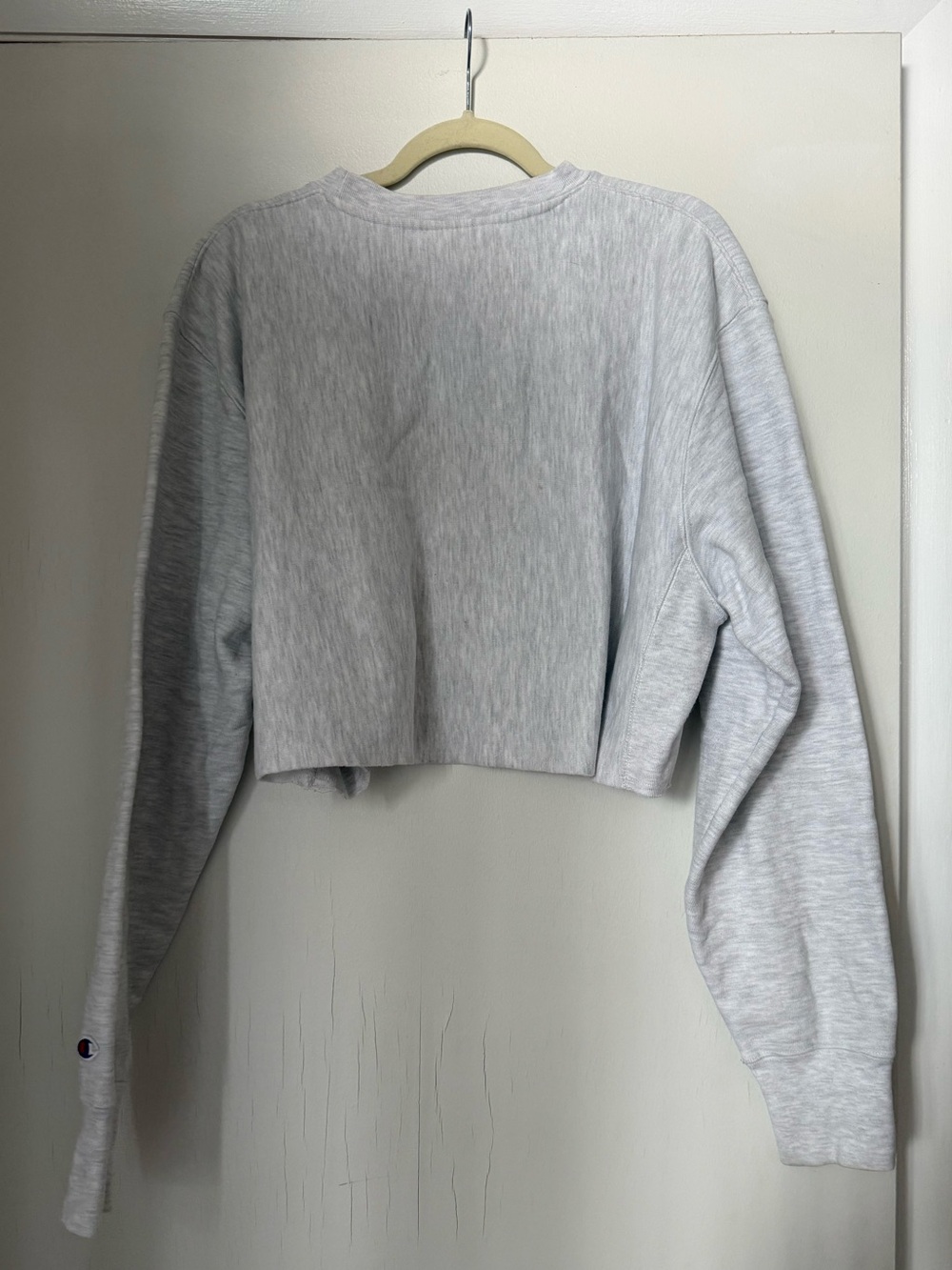 Cropped Belmont Champion Reverse Weave Sweatshirt - Light Heather Gray - Picture 5 of 6